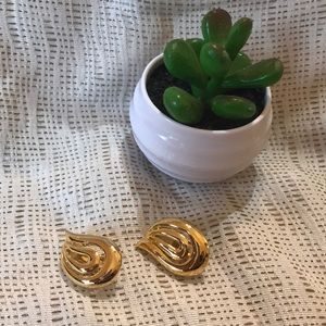 💛Clip Gold Earrings